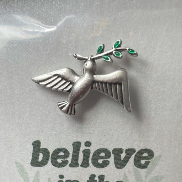Luca + Dani Flying Peace Dove Olive Branch Silver over Brass Tac Pin - Picture 2 of 5